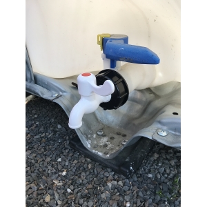 KOREK DO ZBIORNIKA 1000L S60x6 + zawór kulowy czerpalny 3/4
